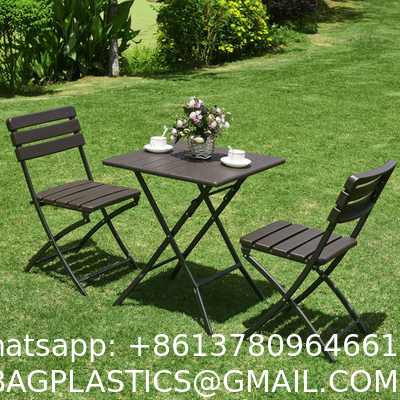 Factory Wholesale HDPE Plastic Wooden Design Coffee Lounge Patio Portable Foldable Plastic Garden Table Set