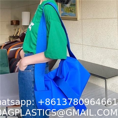 Postman Travel Dumpling Bag Lightweight Original Travel New Shoulder Bag Sports Fitness Bag Waterproof Toast Bag