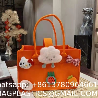 Cartoon Travel Bag Gift Handbag Baby Accompanying Hand Gift Box One-year-old Hundred Day Banquet Felt Handbag