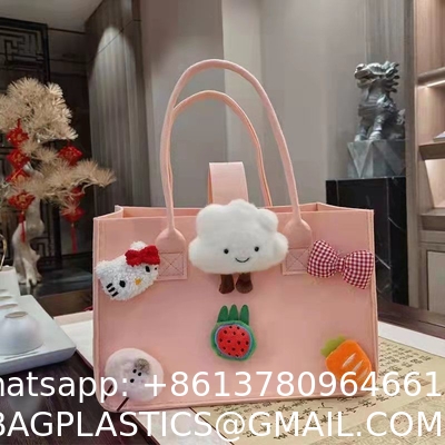 Cartoon Travel Bag Gift Handbag Baby Accompanying Hand Gift Box One-year-old Hundred Day Banquet Felt Handbag