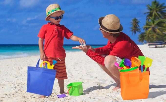 grocery bags with beach theme 
