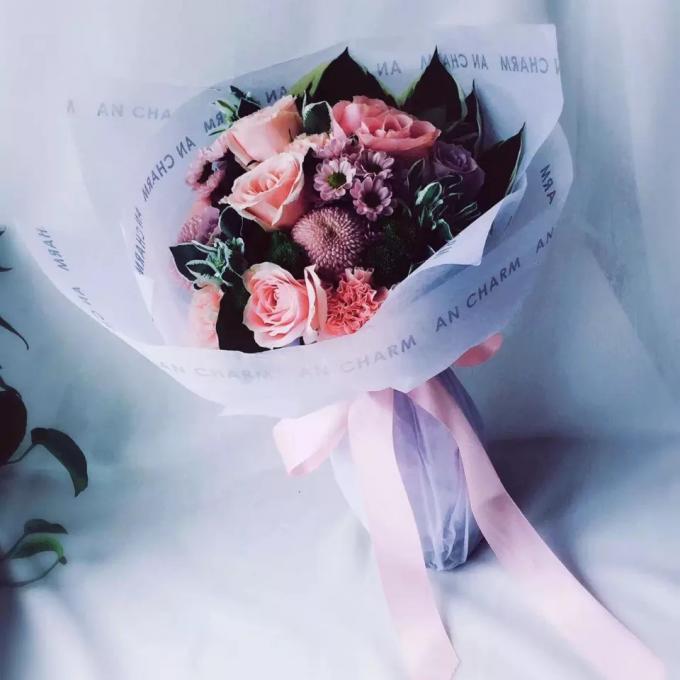 Eco Friendly Imballaggio all'ingrosso Logo personalizzato Stampato Fiore colorato Carta da imballaggio Carta velina regalo 17gms 17