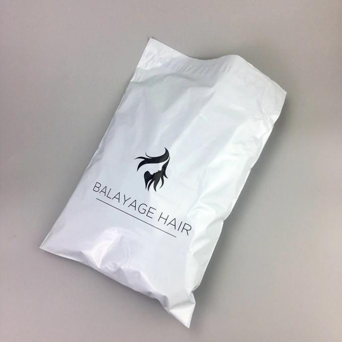 L'etichetta all'ingrosso di stampa della stagnola di oro dell'etichetta del panno per i jeans dell'indumento ha personalizzato il Hangtag di carta patinata per abbigliamento il proprio logo 12