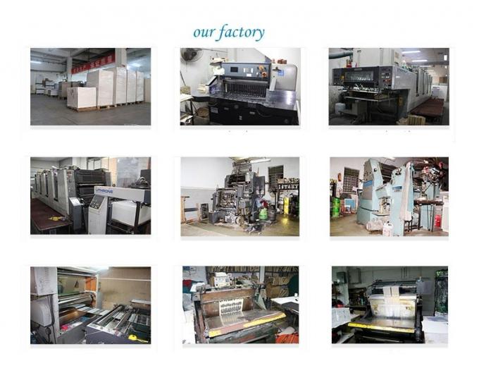 L'etichetta all'ingrosso di stampa della stagnola di oro dell'etichetta del panno per i jeans dell'indumento ha personalizzato il Hangtag di carta patinata per abbigliamento il proprio logo 13