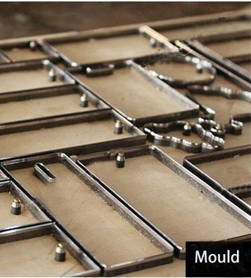 L'etichetta all'ingrosso di stampa della stagnola di oro dell'etichetta del panno per i jeans dell'indumento ha personalizzato il Hangtag di carta patinata per abbigliamento il proprio logo 14