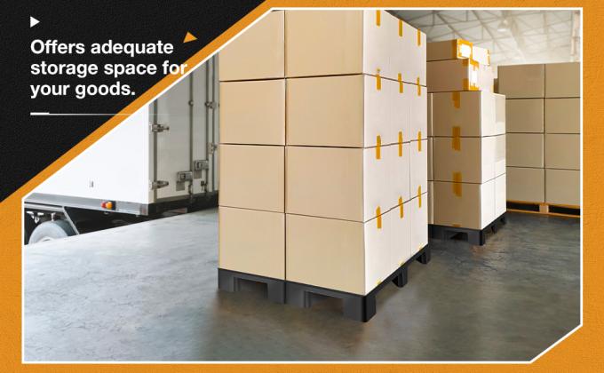 Fabbrica Griglia di carico pesante Tianzi carrello elevatore logistico magazzino resistente all'umidit&agrave; pallet di plastica riciclato nero pallet di plastica colore nero per l'esportazione monouso barato pallet di plastica Light Duty 4