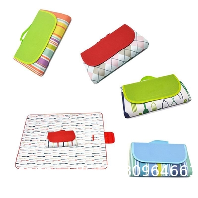 Camping Picnic Mat, Beach Blanket 78''×81'' 4-7 Adults Oversized Lightweight Waterproof Sandproof Large Picnic Mat