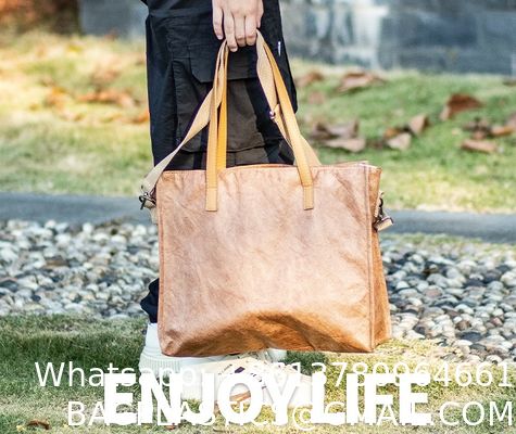 Summer Personalized Shoulder Bag Custom Logo High Quality Washable Durable Kraft Paper Tyvek Tote Handbag Reusable And Waterproof Tyvek Paper Travel Bag